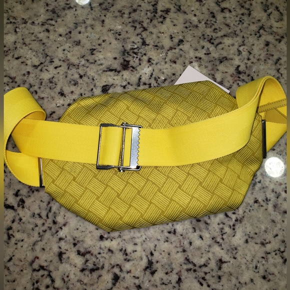 Bottega Veneta multifunctional case Jacquard **PLEASE READ DETAILS** - Picture 4 of 11
